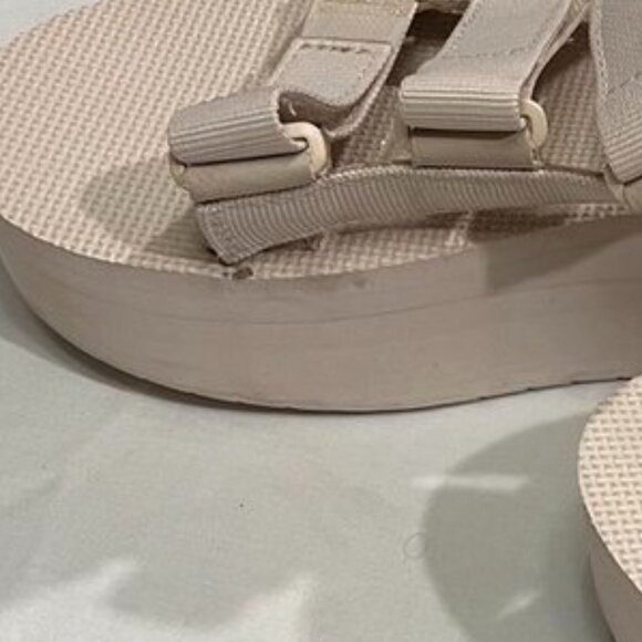 Teva Flatform Mevia Platform Gladiator Sandals Birch Beige Strappy Women’s 8 - Picture 8 of 15